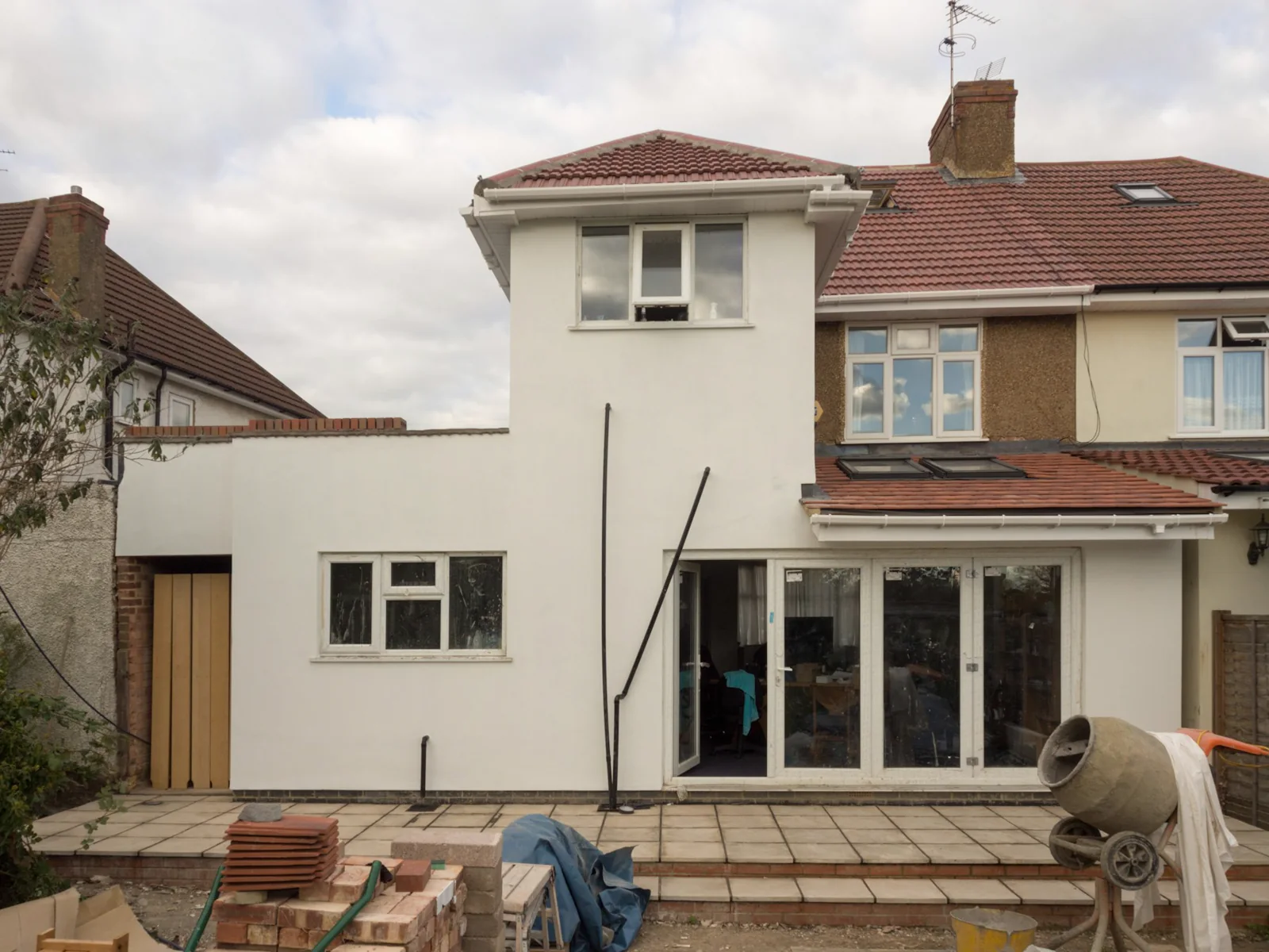 Custom residence — stage 01, Reference